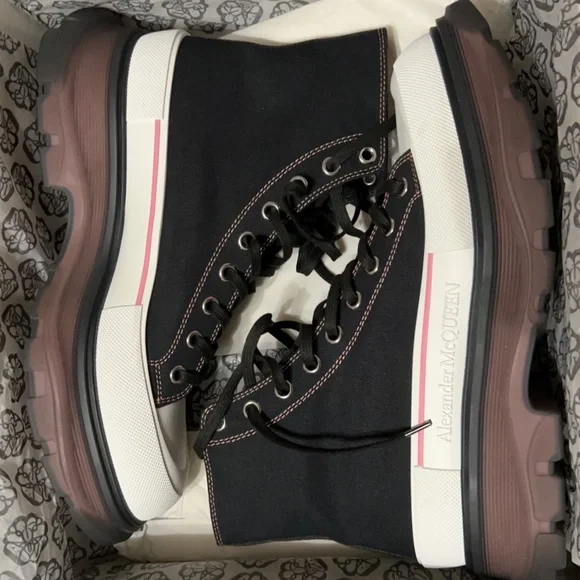 Alexander McQueen | Shoes | Mens Alexander Mcqueen Tread  display picture 2